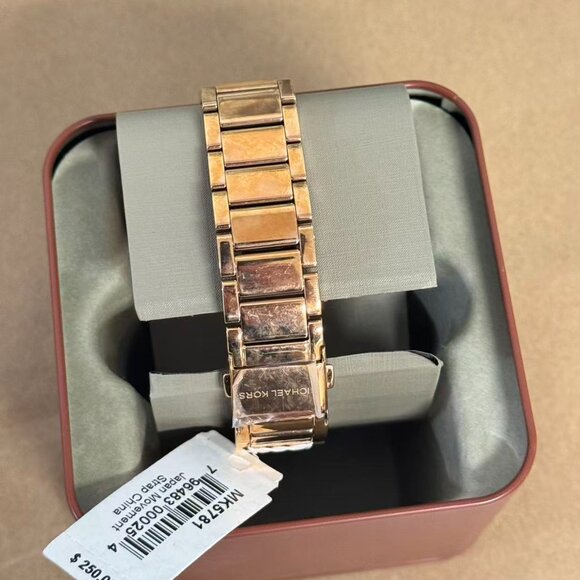 Michael Kors MK5781 Women's Everest Gold Stainless-Steel Quartz Fashion Watch - Picture 3 of 5